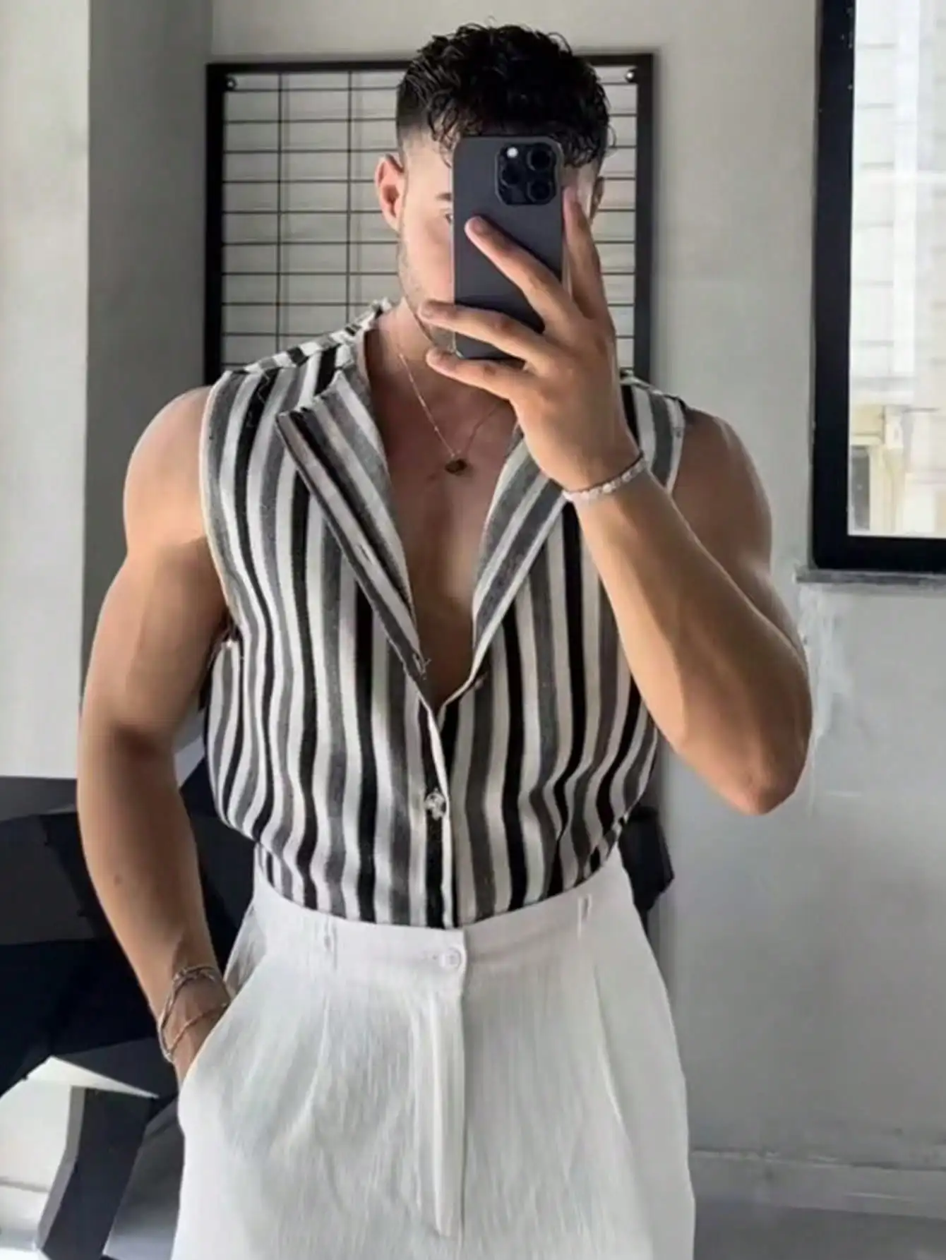 

Mens Striped Sleeveless Knit Vest Casual Summer Top