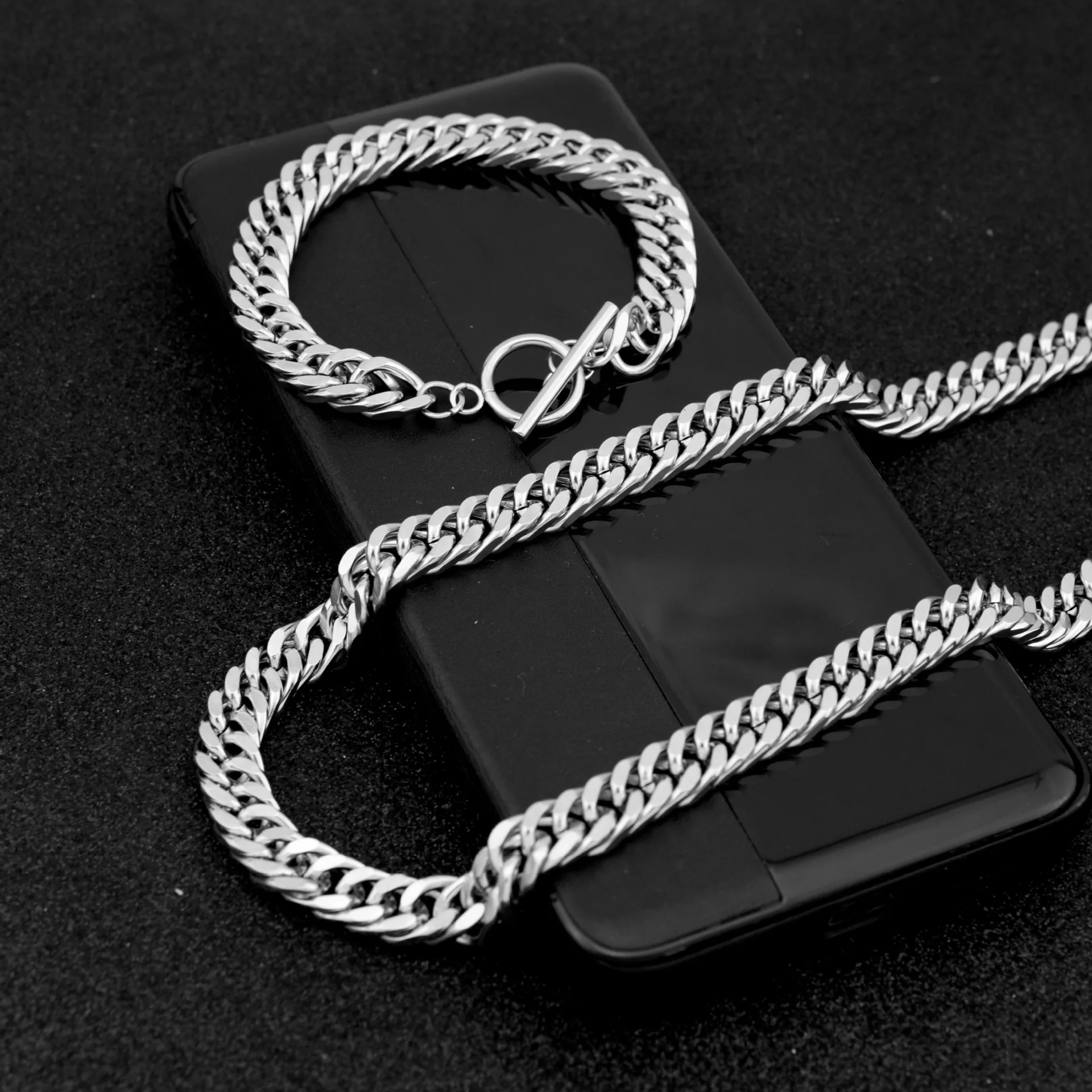 PAPERPLUS |Men Cuban Necklace New.Fashion Stainless Steel Basic Accessory.Silver.1Pcs.Hip Hop Bracelets.Classic Jewelry Set