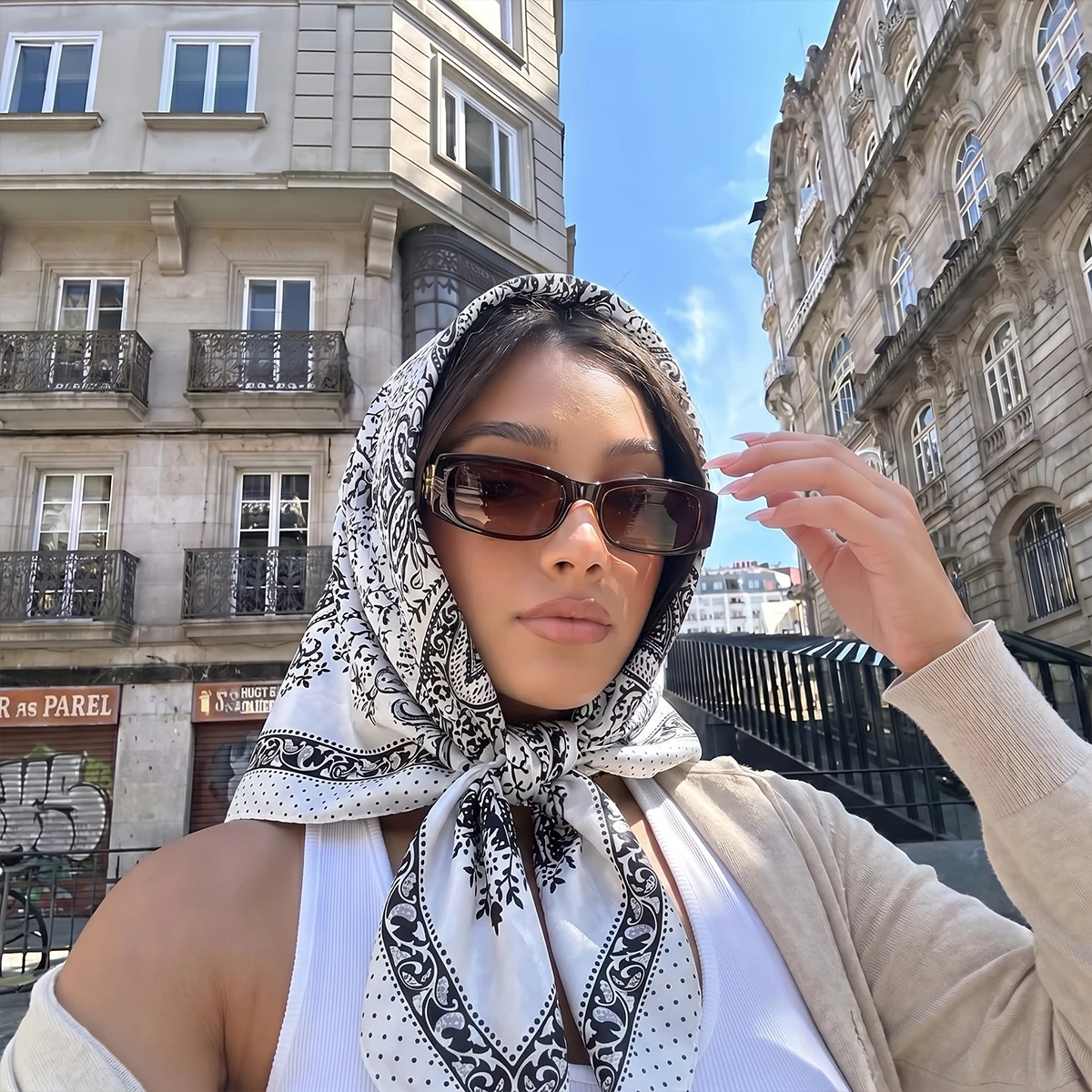 Square 90cm Silk Scarf Women Luxury Brand Satin Print Hijab Scarves Muslim Pareo Bandana Female Shawl Wrap Headband Foulard New view 3