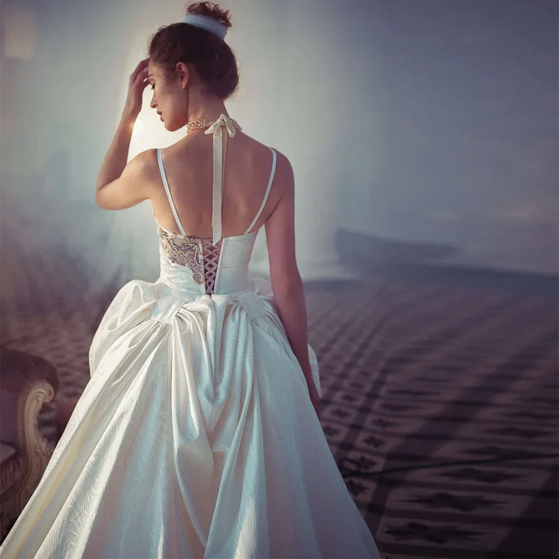 Vestido De Novia blanco con tirantes finos, escote en forma De corazón, volantes, con cordones en la espalda, corte en A, cola De corte, vestidos De Novia De satén suave