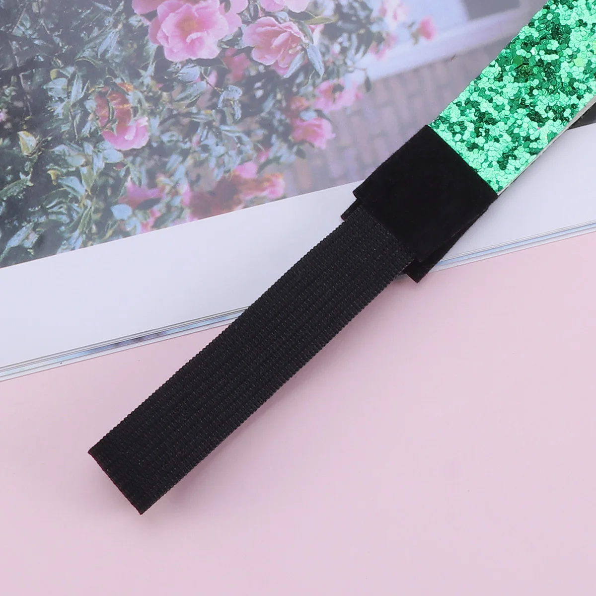 

1Pcs Sequin Elastic Headband Adjustable Glitter Hairband Sparkly Headwrap for Women Girls Green Festival Party Cosplay