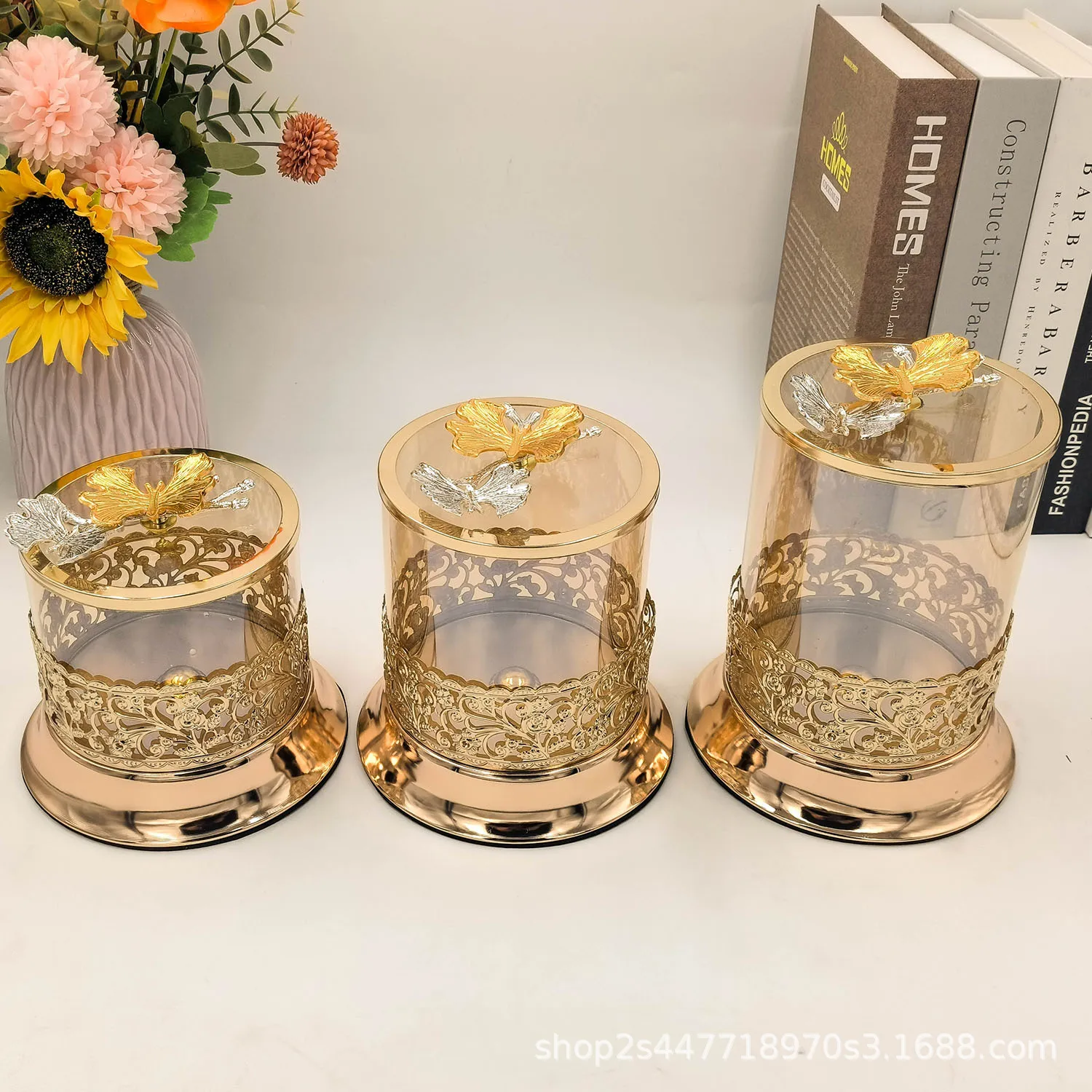 Gold Plated Openwork Butterfly Nut Candy Jar Living Room Ornament Amber Glass Storage Jar Multifunctional Storage Container Gift