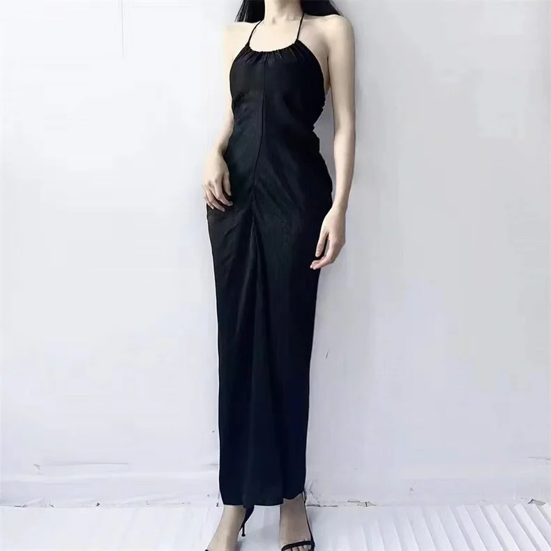 2025年夏新作　サテンホルターネックサスペンダーワンピース　スイートクールガール　ホリデーブラック　ハイウエストシック　スリムロングドレス