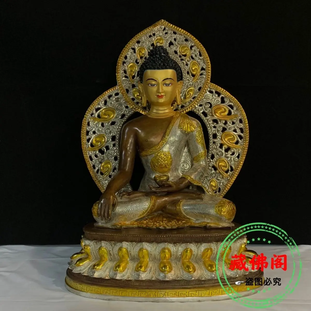 15 inch Shakyamuni Buddha pure bronze Buddha statue Seiko Tibetan bronze Buddha gilt silver retro color new household handmade