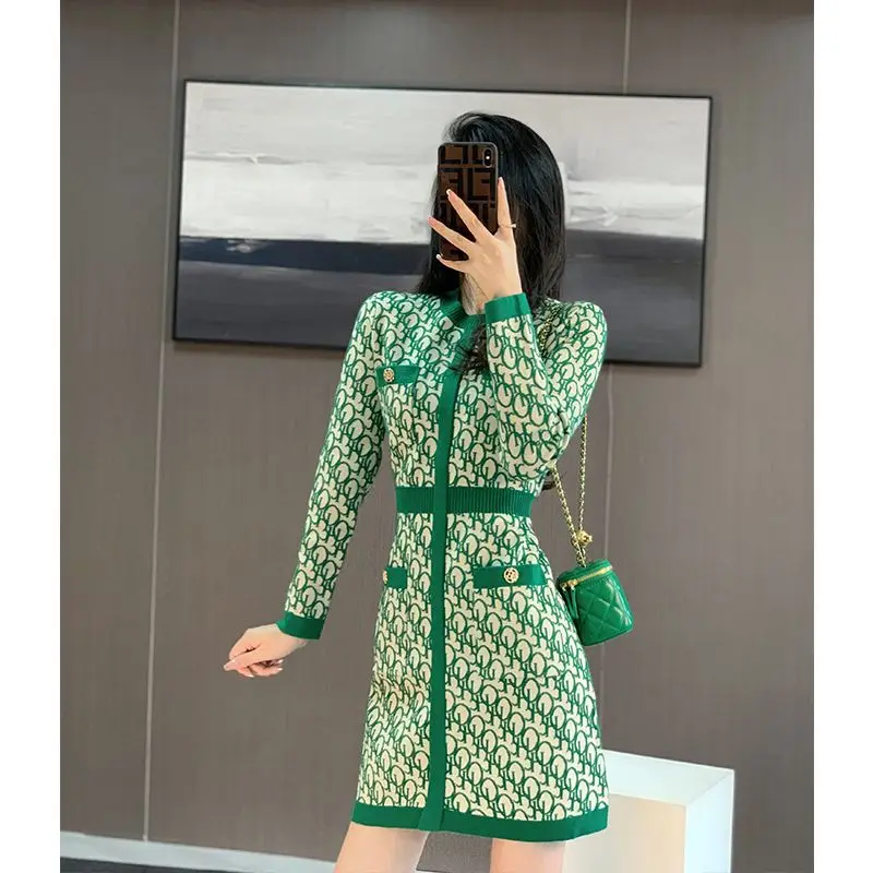 2022 New Autumn Fashion Major Suit Printing Knitting Knitting Long Sleeve Dresses Ladies Temperament Temperament Slim Mini Dress