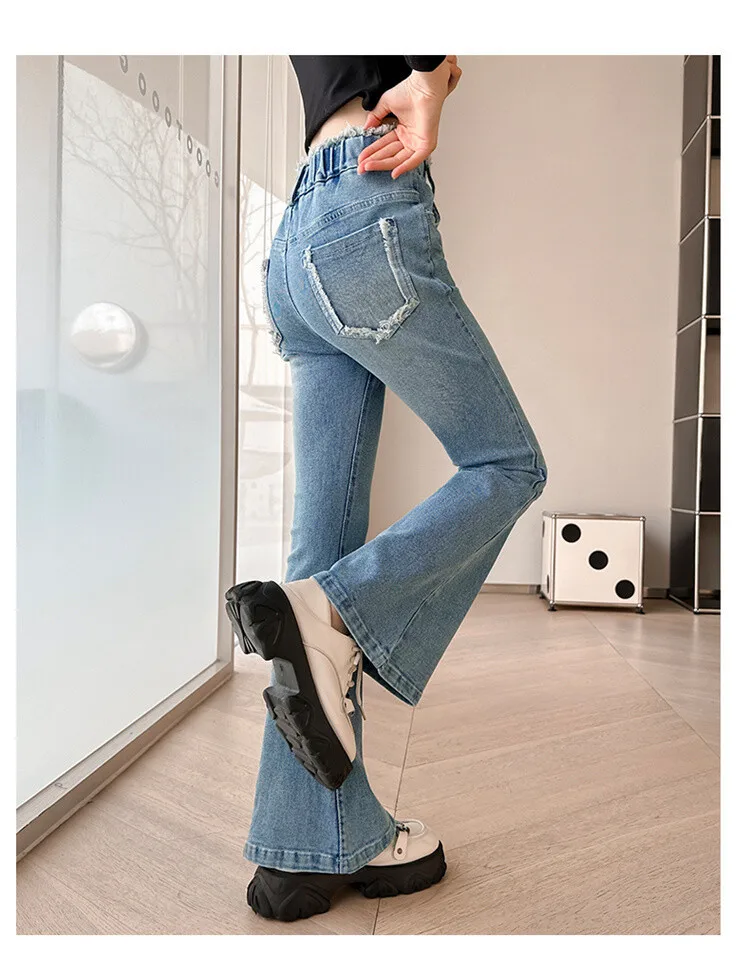 Schmal geschnittene, eng anliegende Jeans mit Herzmuster für Mädchen, elegante Boot-Cut-Denim-Leggings, modische Kinderjeanshose – Detail 16