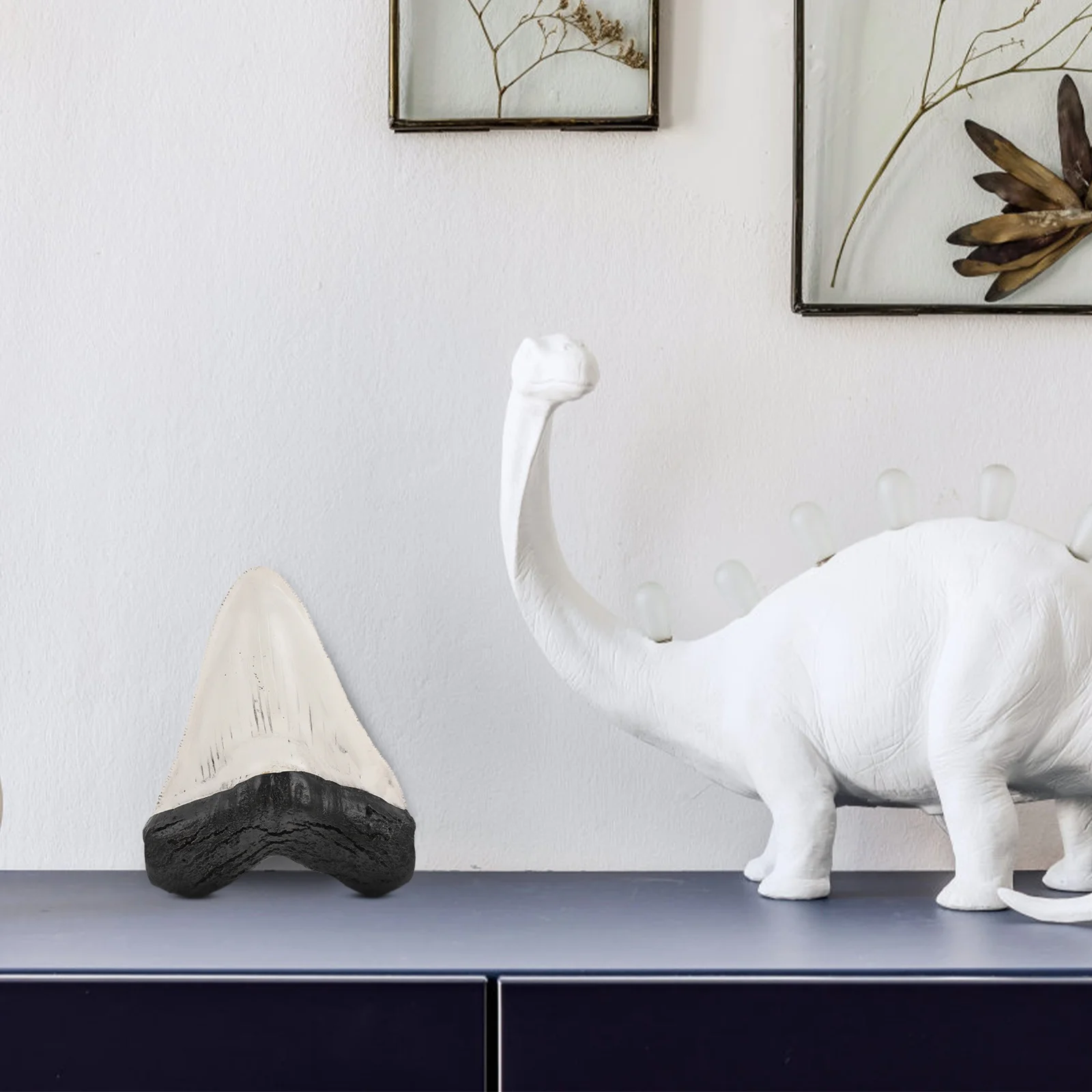 

Ornament Durable Realistic Decoration Compact Desktop Accent Home Office Shelf Decor Unique Retro Collection