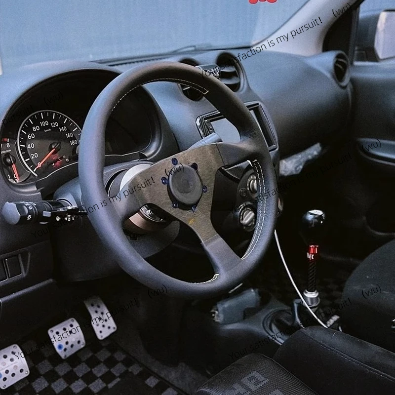 

14-Inch car modified MOMO V1 flat racing car leather steering wheel sports personalized racing universal steering wheel