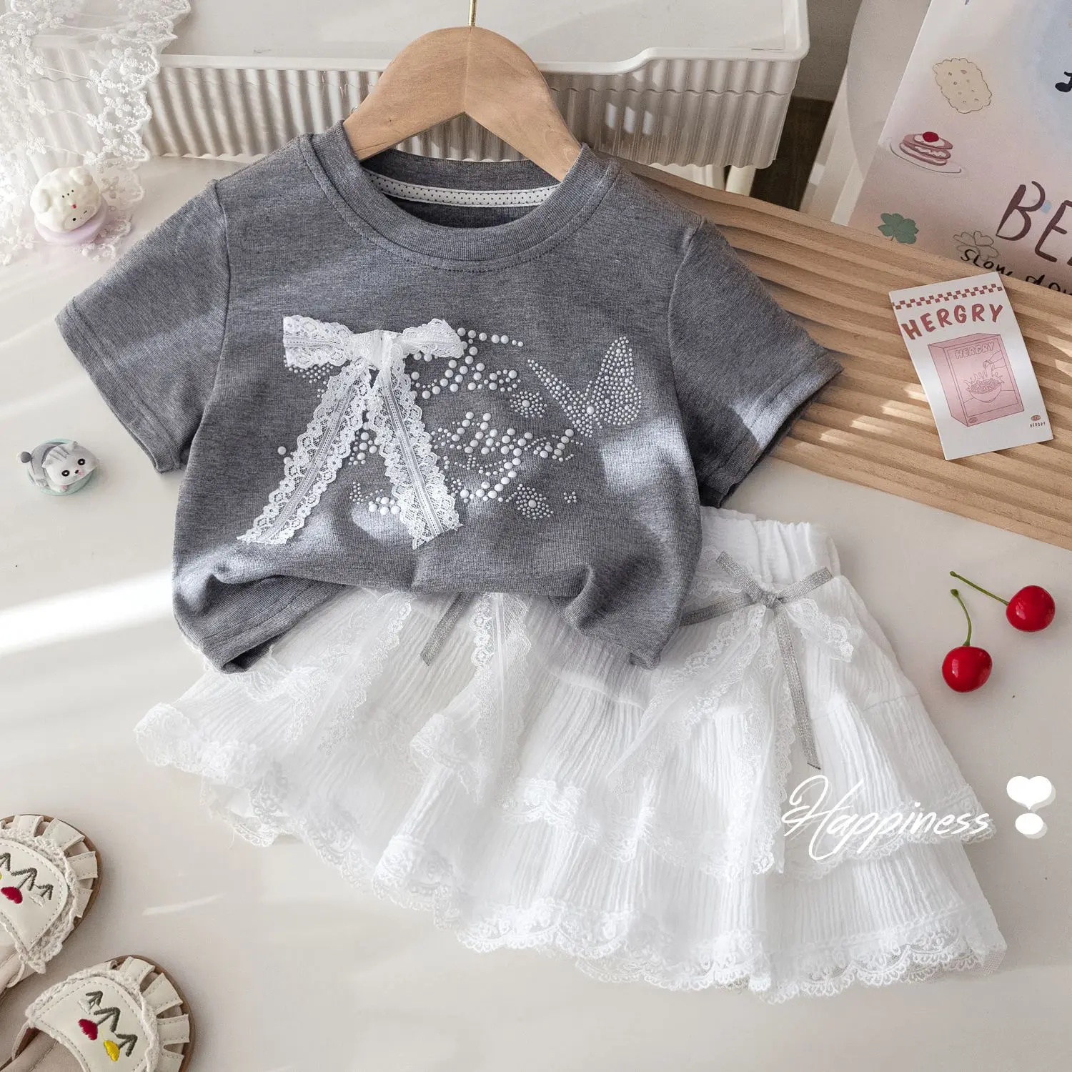 

Summer Korean Kids Girls 2PCS Clothes Set Short Sleeved Pearls T-shirt Versatile Lace Bow Skirt Suit Toddler Girls Outfits