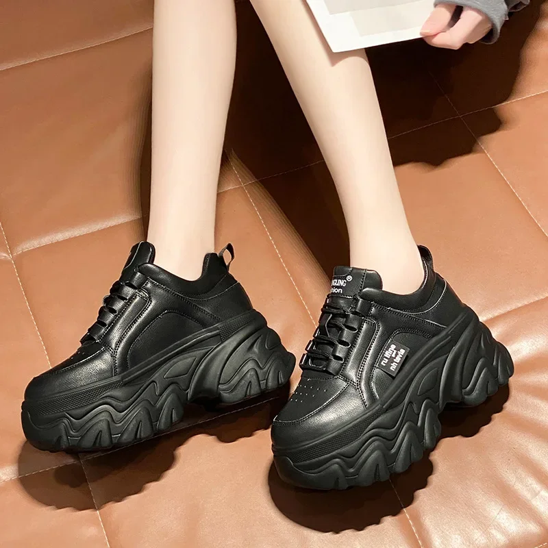 Leather White Black Chunky Sneakers Women Light Spring Autumn Thick Bottom Casual Tennis Fashion PU Platform Sneakers Ladies