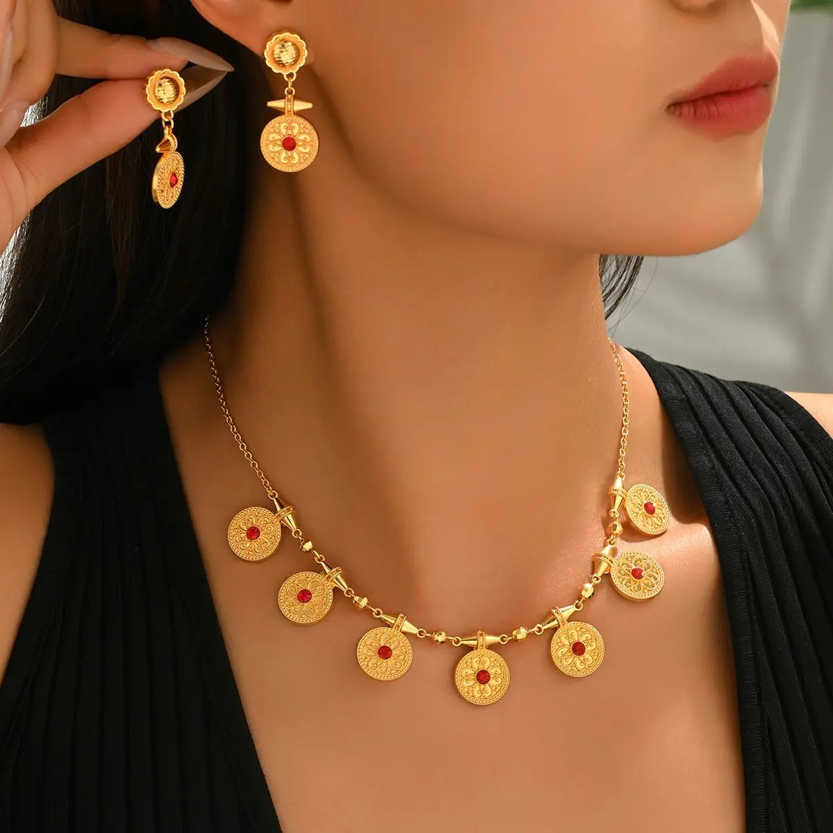 

New Dubai Fashion 24K Gold Plated Necklace Earrings Exquisite Engagement Party Jewelry Set for Lovers