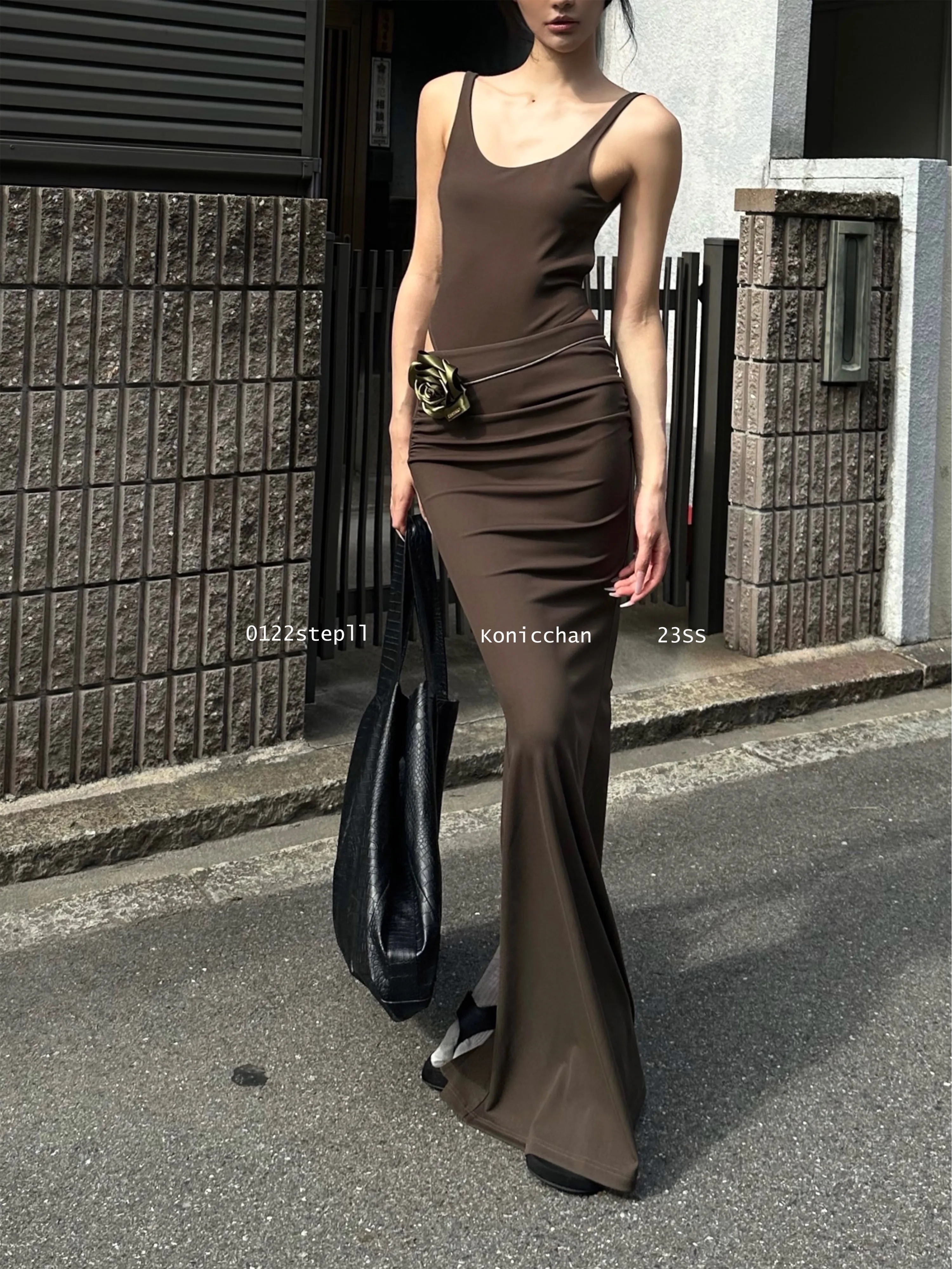 

Women's Brown Camisole Summer Niche Slim Fit Long Skirt Suit Sexy High Street Tight Dress Summer Vintage Dress Spaghetti Strap