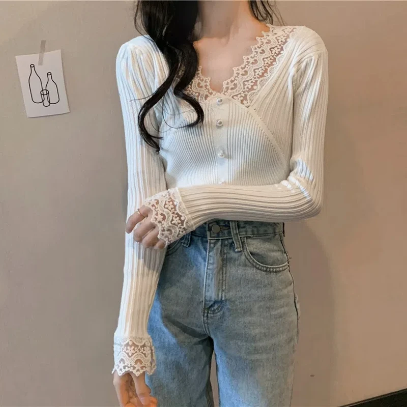 Simplicity Autumn/Winter Sweaters Women's V-Neck Solid Lace Embroidered Flares Patchwork Fashion Loose Long Sleeve Knitting Tops