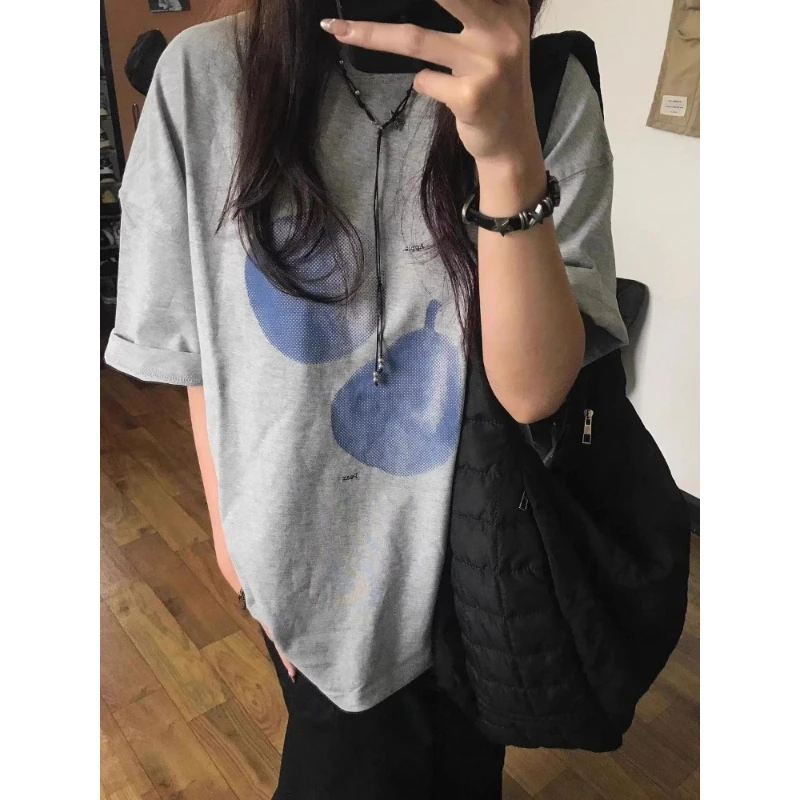 Vintage Blue Apple T‑Shirt Aesthetic Watercolor Fruit Graphic Print Men Women Retro Crew Neck Short Sleeve Casual Cotton Tee Top