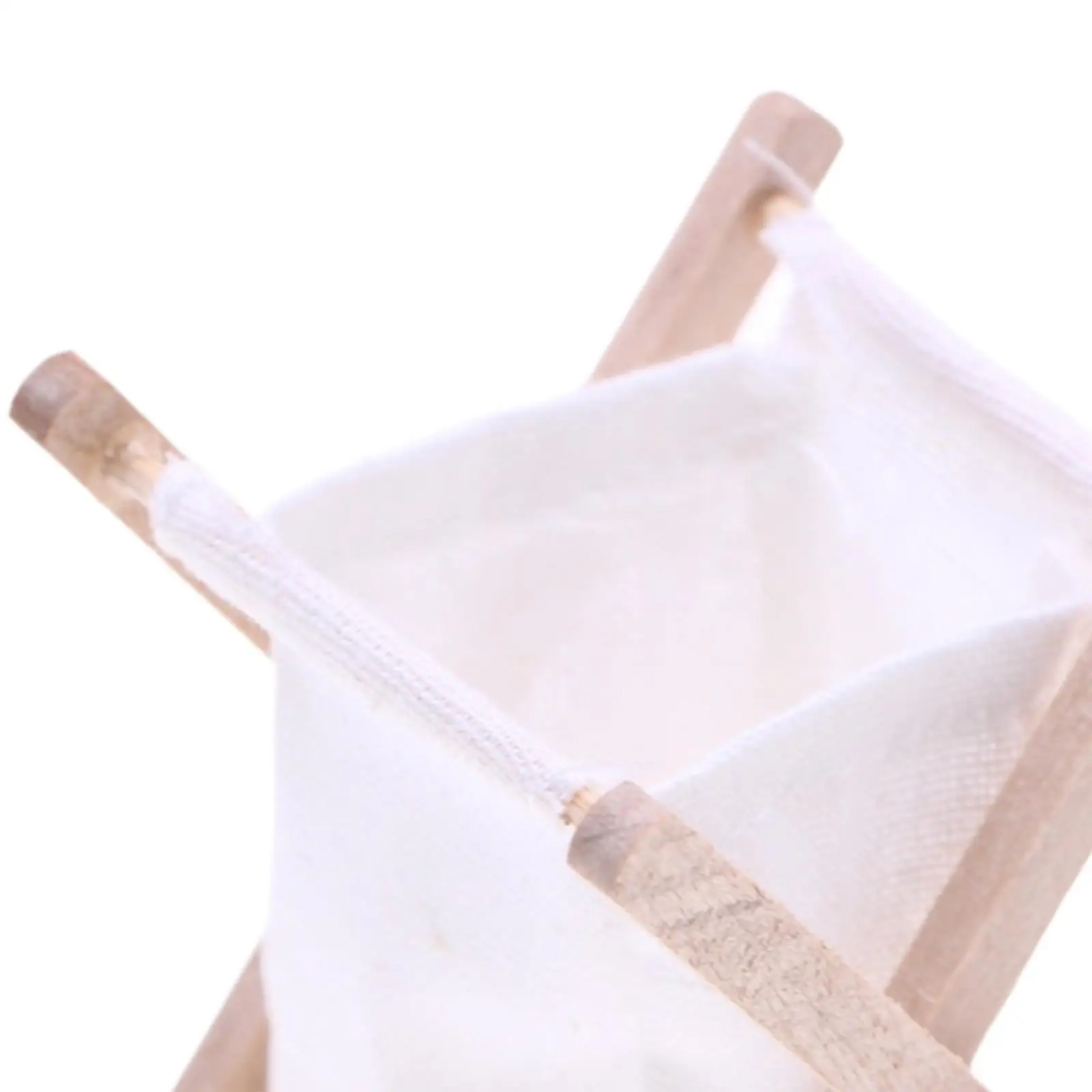 1:12 Dollhouse Laundry Basket Wooden Furniture for Dollhouse Balcony Garden