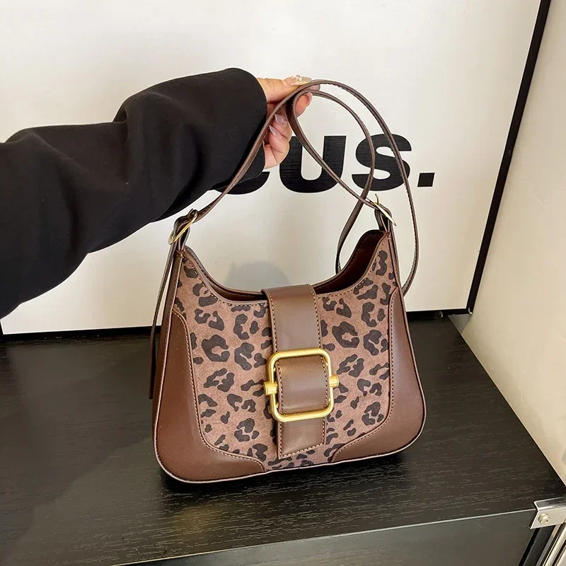 Color Blocking Leopard Print Small Bag for Women 2024 New Fashionable Texture Single Shoulder Crossbody Bag Commuting Armpit Sac