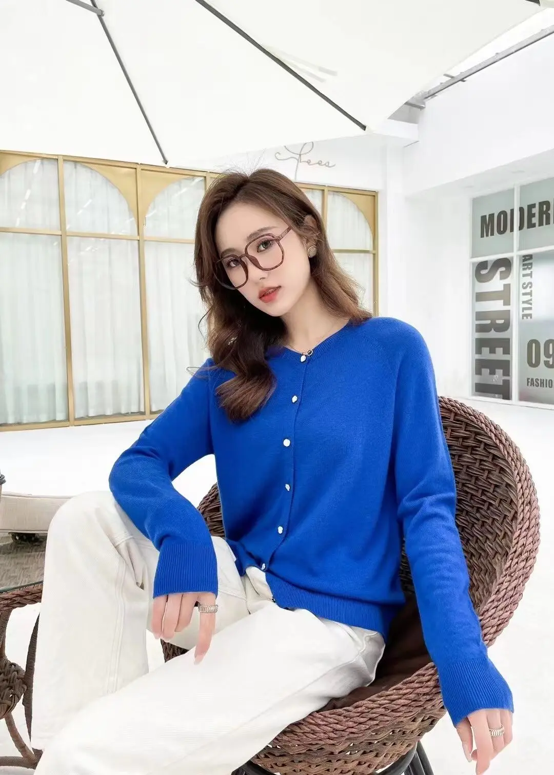 

Women 100% Pure Wool Cardigan Spring Casual Seamless Sweater Coat Ladies Solid Color Knitwear Female Single Breasted Sweaters