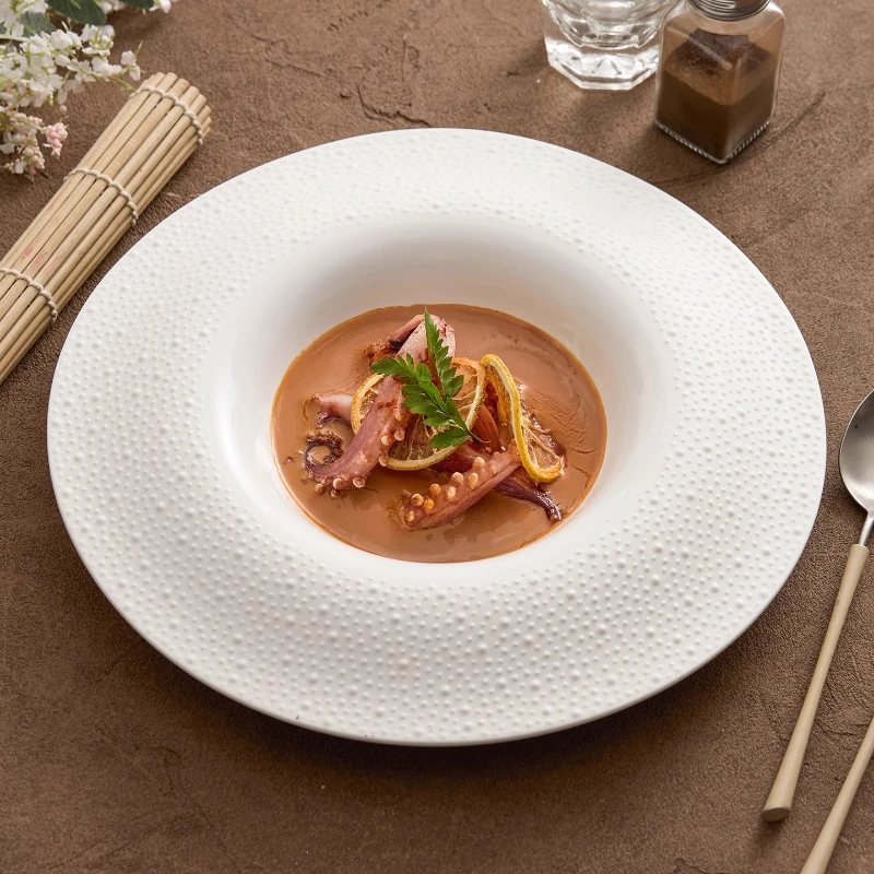 

Creative Ceramic Circular Straw Hat Plate Matte White Western Cuisine Style Plating Large-sized Hotel Restaurant Tableware