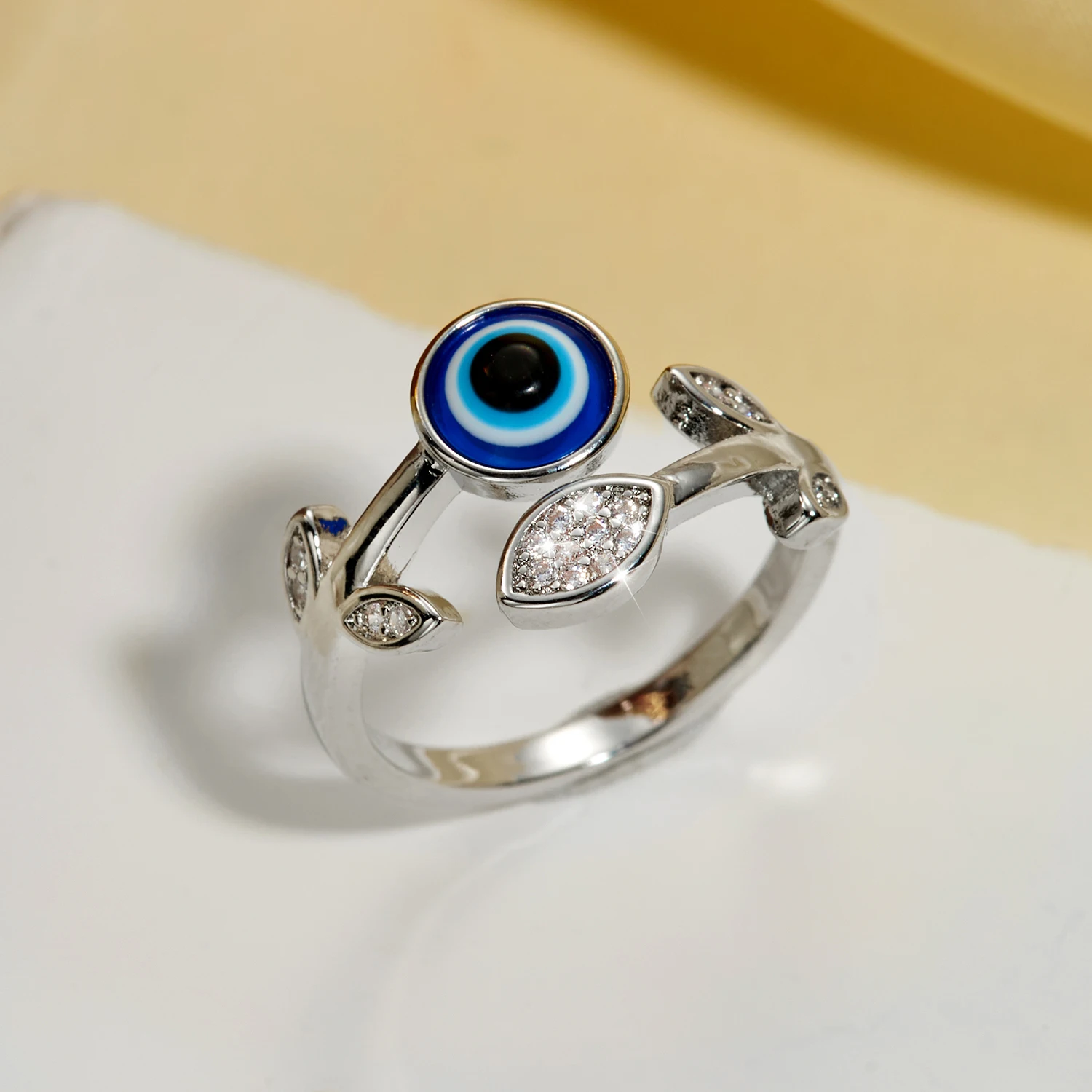 Bunter Geometrischer Mehrfarbiger Zirkonia-Kupferring für Frauen Moderner Regenbogen-Kunst Statement-Fingerschmuck – Detail 6