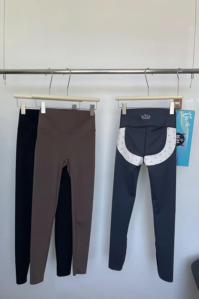 レトロ多用途エレ女性のアーキスキンパンツハイウエストスリムフィットヨガパンツ弾性ヒップリフティングタイトニング秋の摩耗