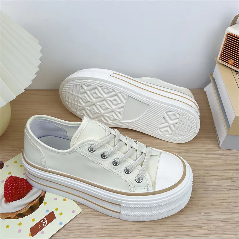 Platform Sneakers Women Men Low Top Canvas Shoes for Women Classic Lace Up Canvas Platform Shoes Casual Tennis Walking Sneakers