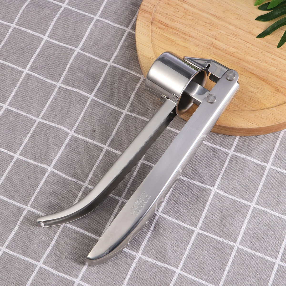 

304 Stainless Steel Garlic Press Long Handle Garlic Ricer Degree Rotation Kitchen Ginger Crusher