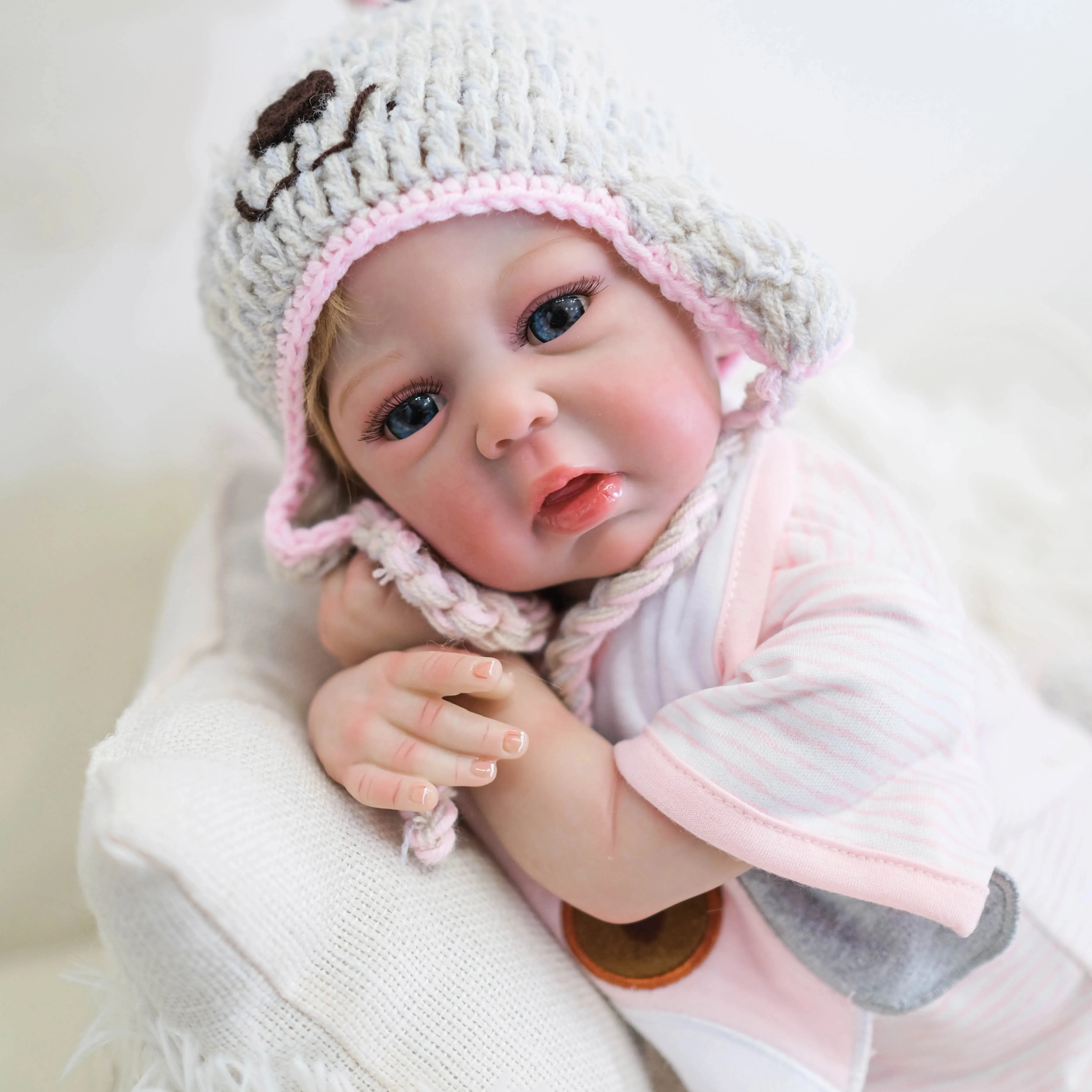 18inch Mindy Newborn Baby Soft Body Reborn Doll Lifelike Cuddly Baby Multiple Layers Painting 3D Skin with Visible Veins