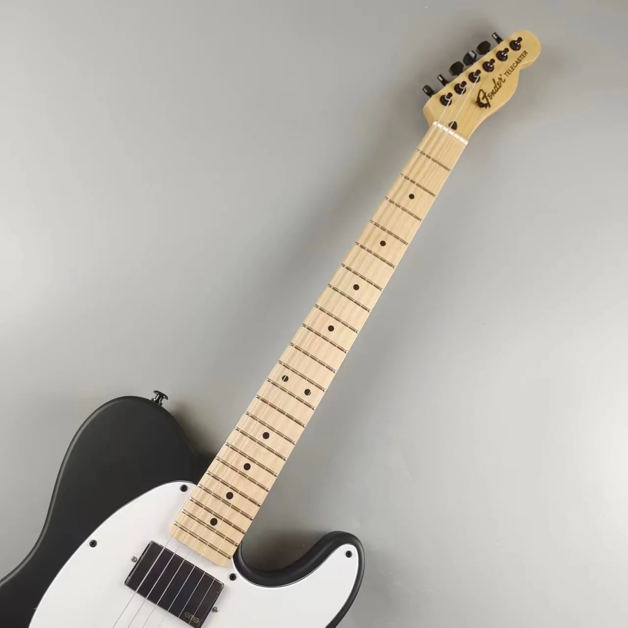 Tailai electric guitar, imported wood and environmentally friendly paint, black matte, EMG pickup, good sound quality, lightning