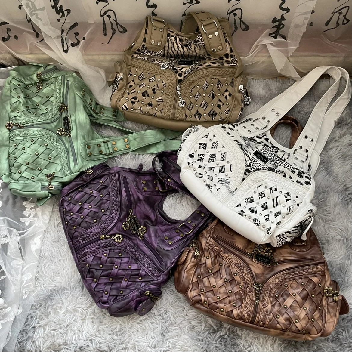 

Оригинальный дизайн, ретро, горячая девушка, расшитая бисером, уличная сумка с леопардовым принтом, сумки через плечо для женщин, хит продаж