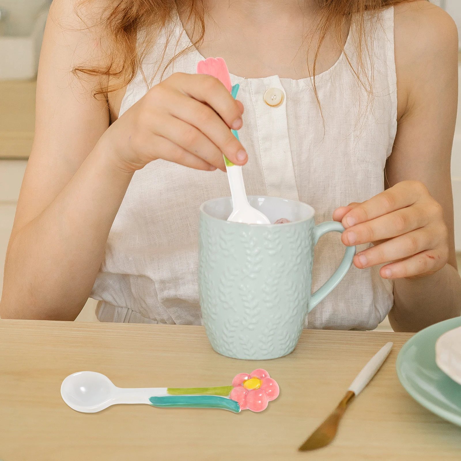 

2Pcs Ceramic Spoons Tulip Shaped Reusable High Grade Polished for Coffee Juice Mixing Comfortable Grip Coffee Spoon