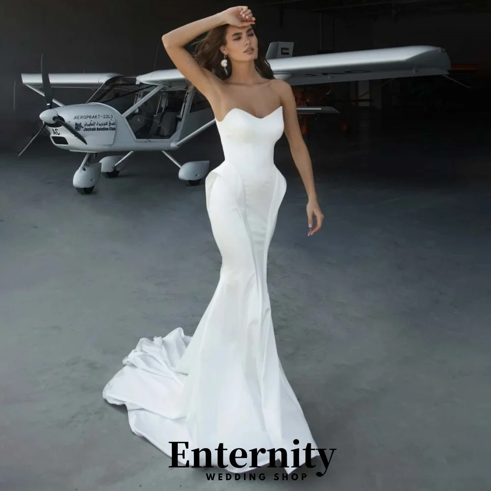 Customized Elegant Strapless Wedding Dress Exquisite Satin  Ruched Bridal Gown Sleeveless Wedding Gown vestidos de novia
