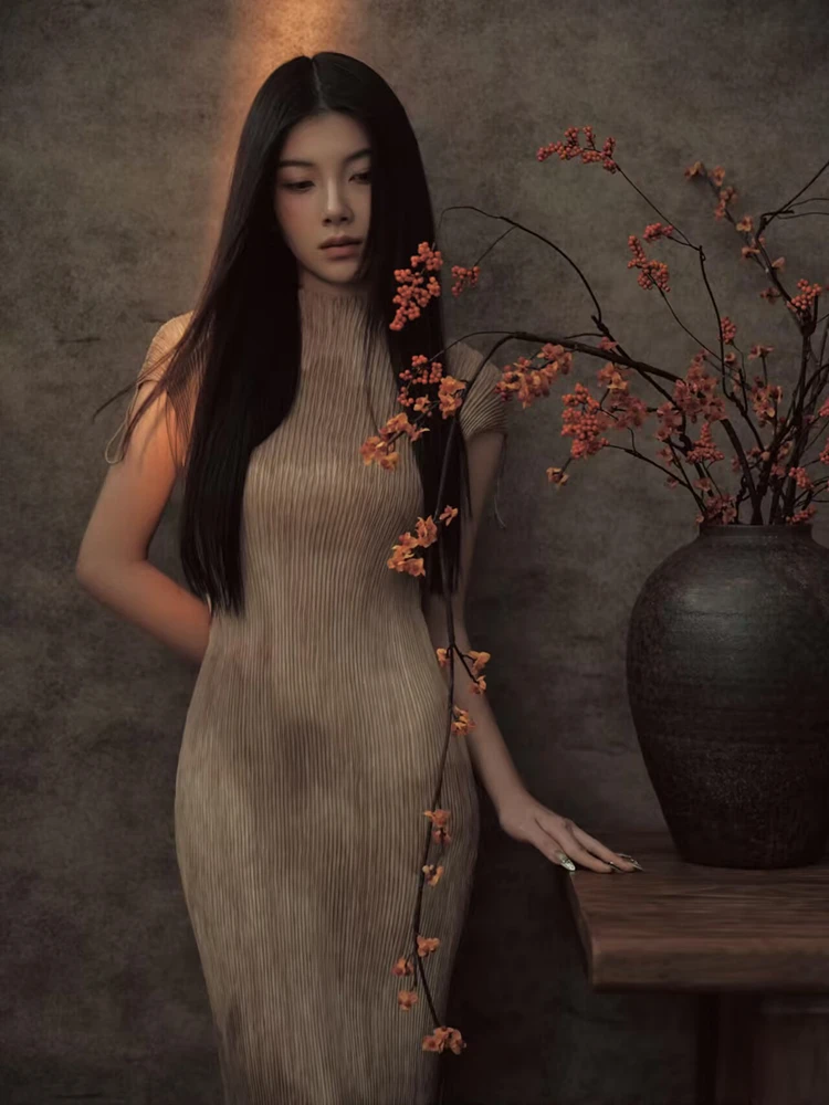 

New 2026 Chinese Style Portrait Art Photography Costume Studio Ambient Sense Vintage Atmosphere Sensation Individual Fashion