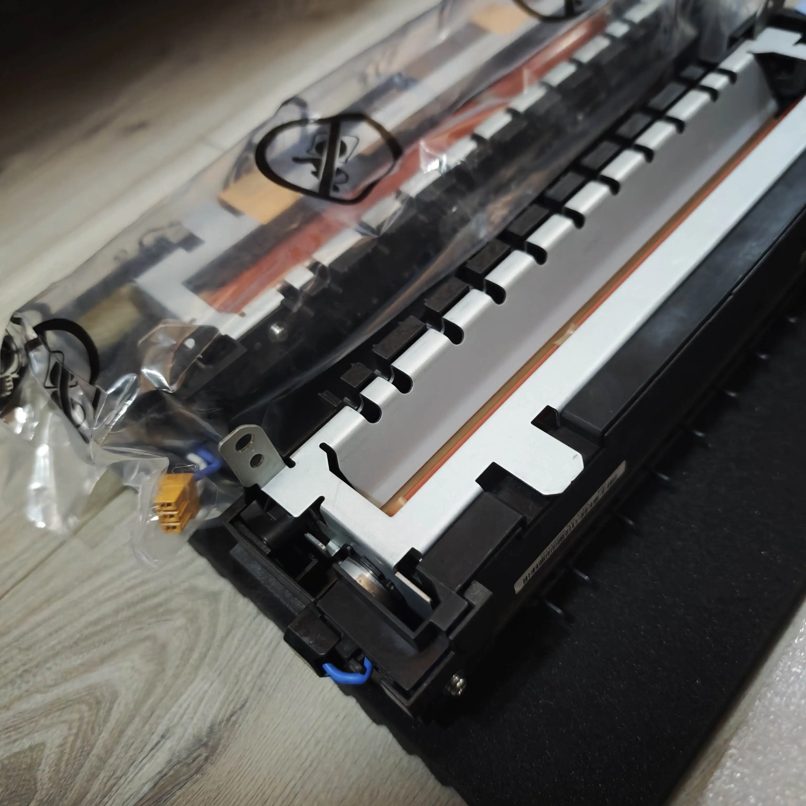 

Fuser Unit ASSY For Xerox Phaser 6510 6510DN Workcenter 6515 6515n MFP Laser Printer