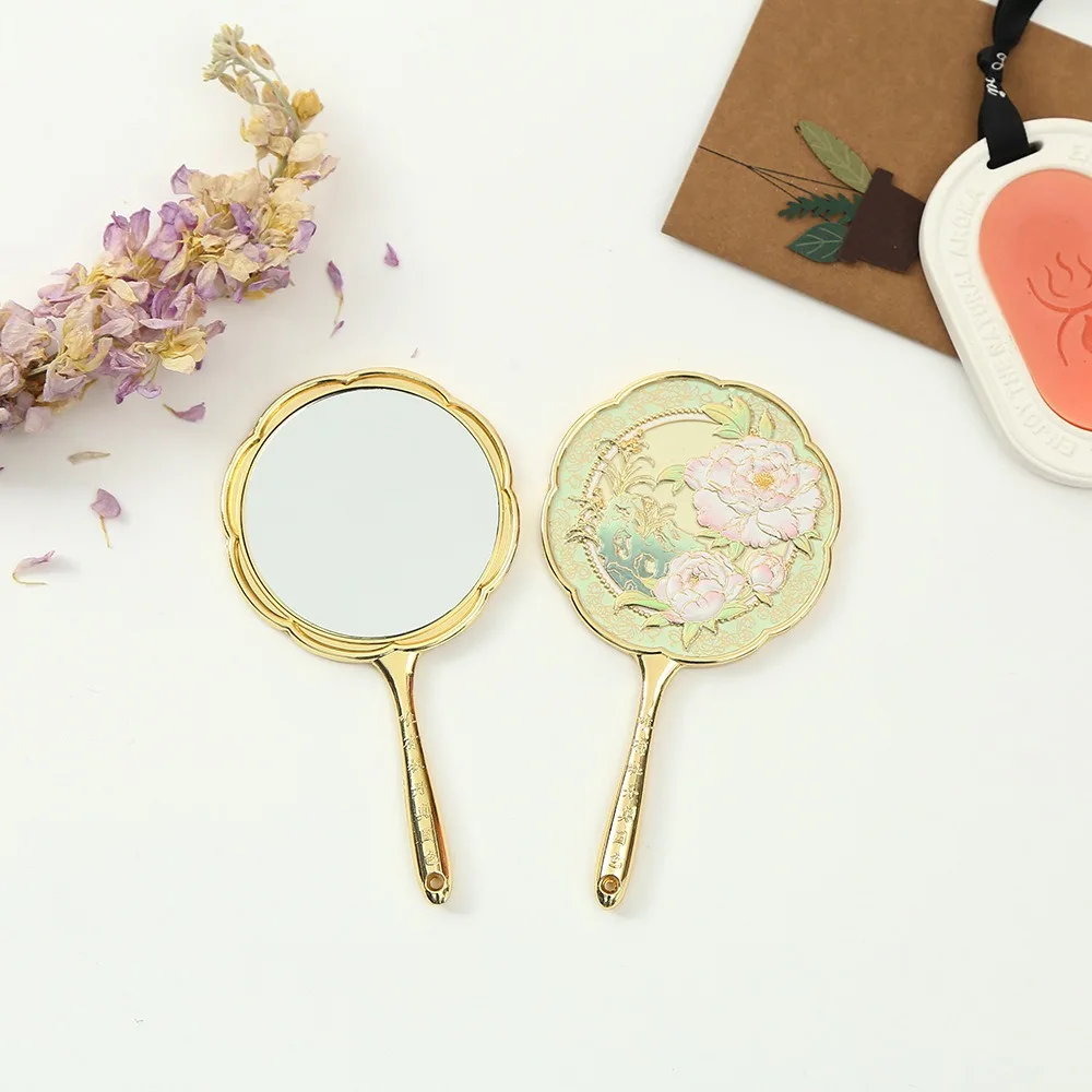 Vintage Chinese Style Metal Mirror Peony Portable Flower Handheld Mirror Sweet Cosmetic Tools Pocket Make-up Mirror Home Decor