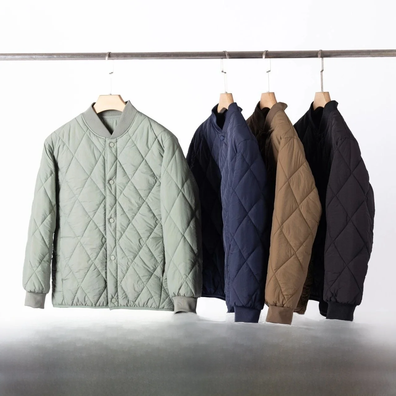 سترة قطنية بياقة بيسبول مخيطة من الدفء للرجال والنساء معطف خريفي وشتوي مناسب للشباب