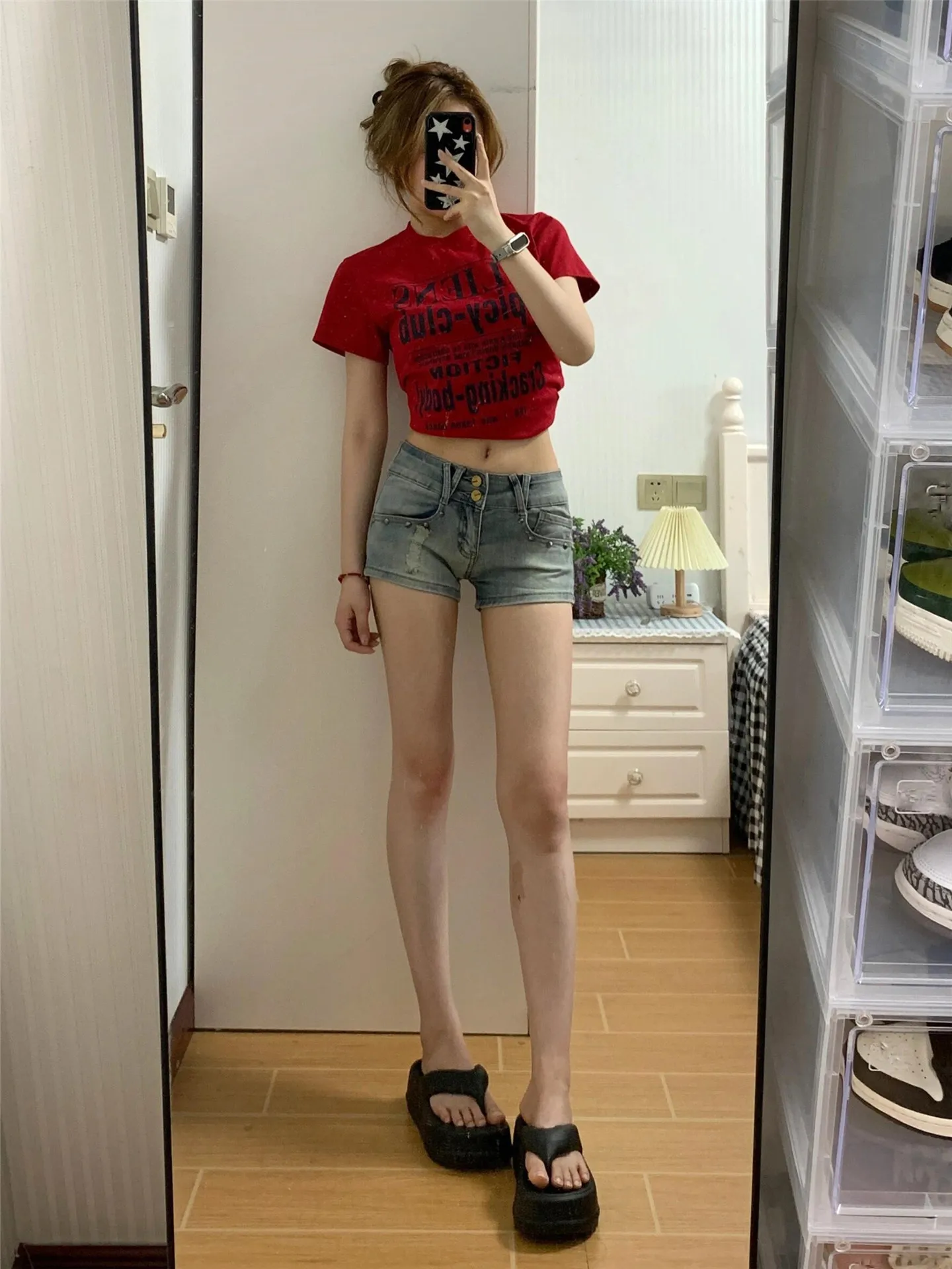 

American Style Vintage Low Waist Tight Fit Denim Shorts Women Summer Slimming Wear Tear Hot Pants Casual Cotton Jeans
