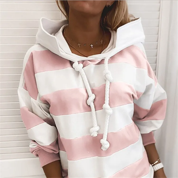 เสื้อฮู้ดดี้ลายทางยาวแบบใหม่ ปี 2020 เสื้อผู้หญิงแฟชั่นฤดูใบไม้ร่วง เสื้อสเวตเตอร์ลำลองใส่สบาย ผลิตจากโพลีเอสเตอร์ คอกลม