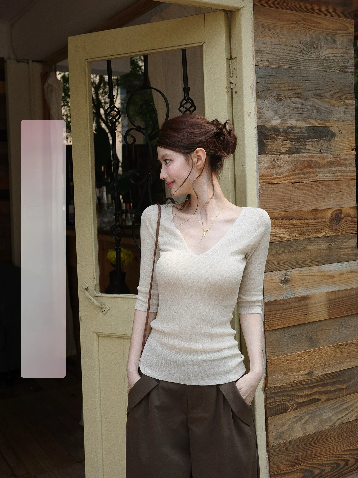 

Slim Fit Linen V-Neck Short Sleeve T-Shirt Women's Summer Korean Style Waist-Cinching Slimming Top Versatile Casual Knitwear