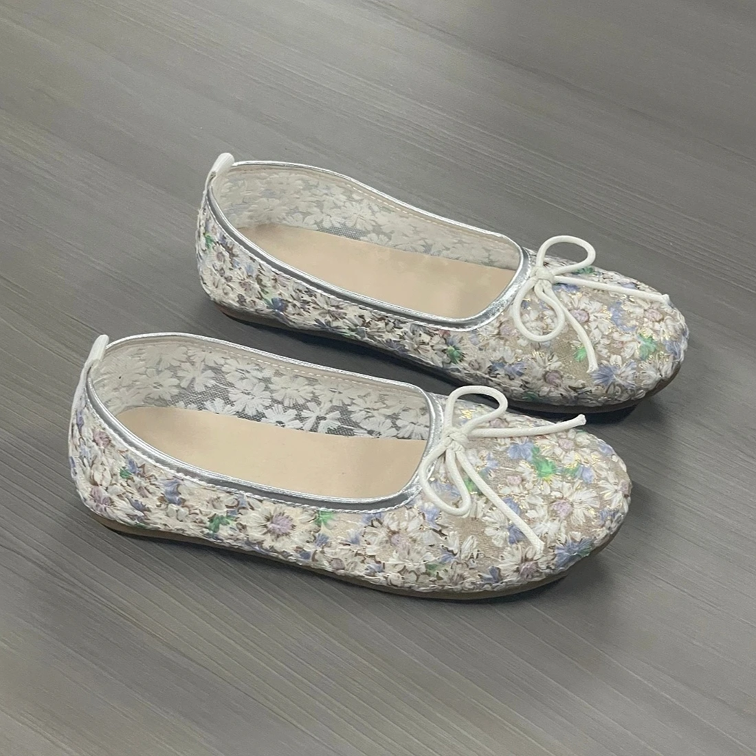 Xingliupi Princess Shoes Mesh Material Breathable Daily Wear Decoration Lightweight Shoes Personalized Flat Shoes Plant Shape