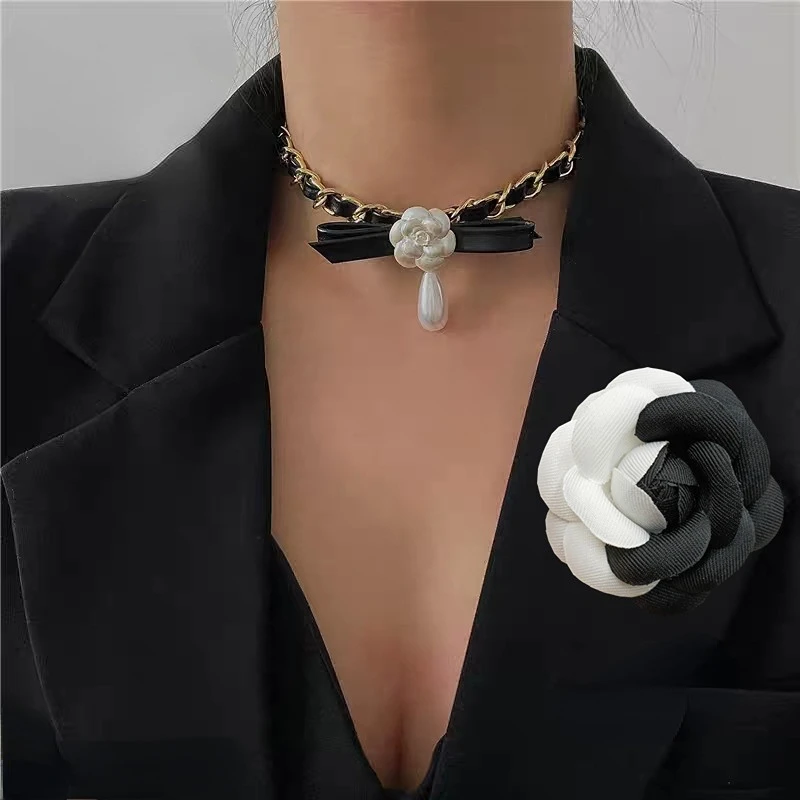 6,5 CM Stoff Kamelie Blume Brosche Perle Kragen Pins Hochzeit Party Corsage Luxulry Schmuck Broschen für Frauen Zubehör – Detail 1