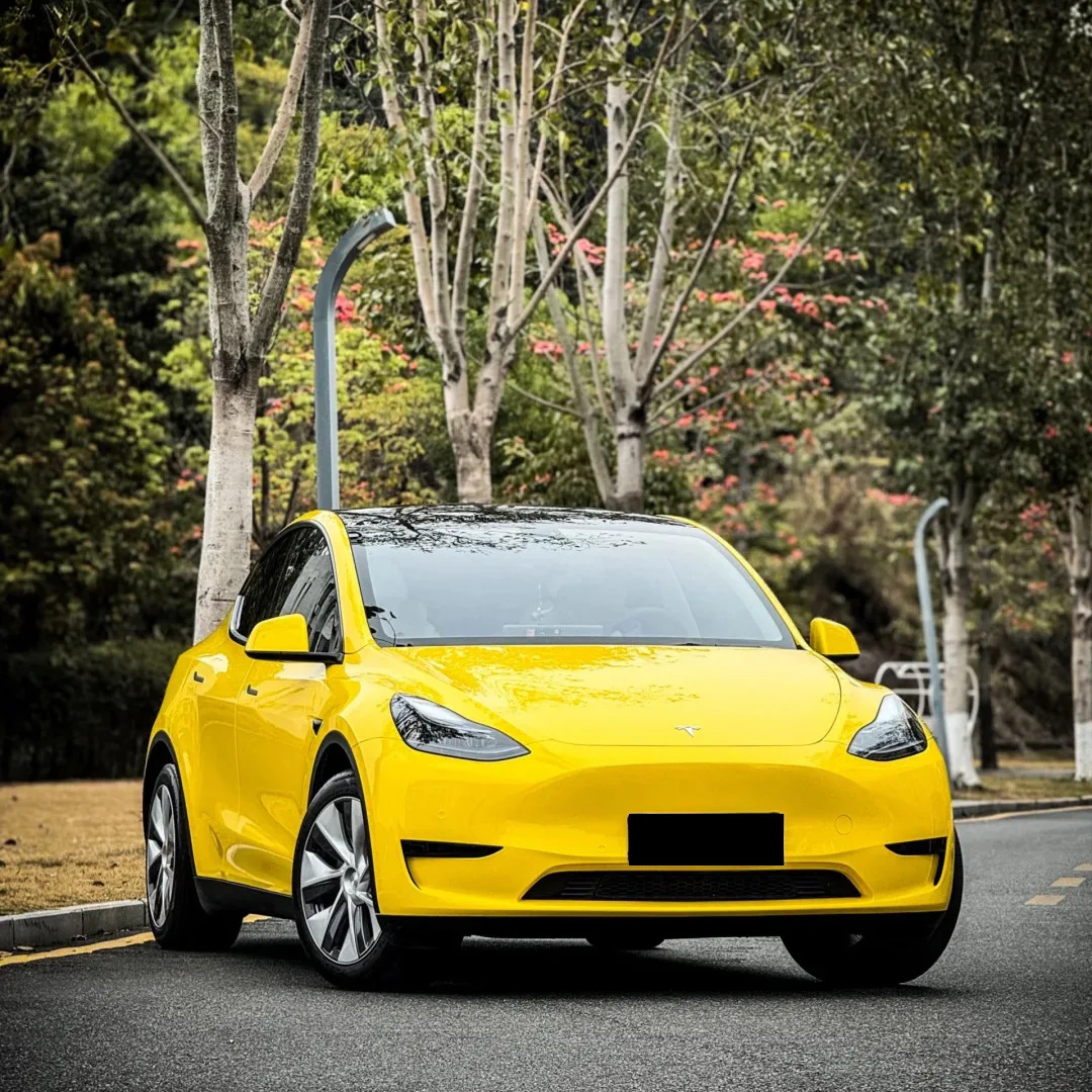 

PET Vegas Yellow Full Car Wrap Vinyl Glossy Color Change Film Air Release Anti-scratch Waterproof Paint Protection Sticke 1.52