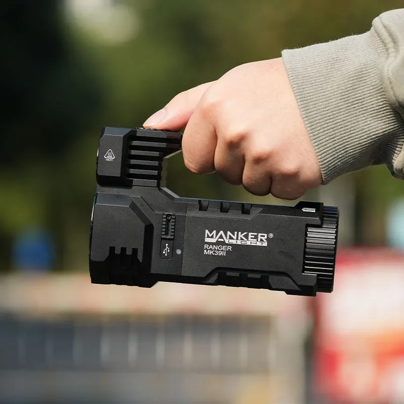 

Manker Ranger MK39 II Combo Spotlight and Floodlight 25000 Lumens 1120m Beam Throw Super Bright Search flashlight
