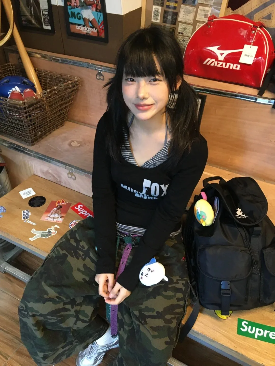 Karrram Japanisches Y2k Fake Zweiteiliges Top Trashy 2000er Schulterfreies T-Shirt Vintage Harajuku Buchstabendruck Streetwear Amerikanische 90er – Detail 16