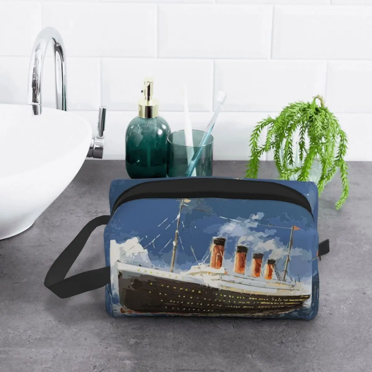o-navio-mais-popular-de-todos-os-tempos-titanic-bolsa-de-maquiagem-organizador-de-cosmeticos-armazenamento-dopp-kit-de-higiene-pessoal-saco-de-cosmeticos-lapis-caso