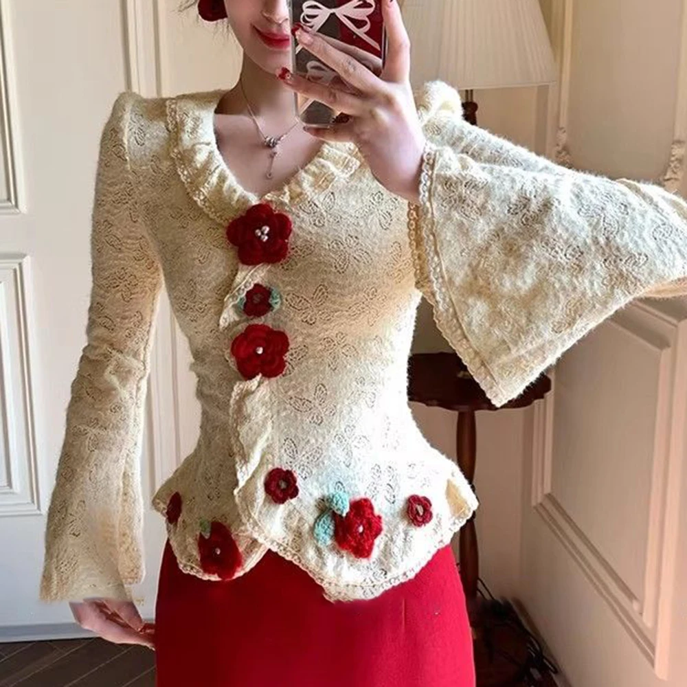 

French retro thin lace shirt women's spring and autumn new versatile slim three-dimensional flower design temperament top
