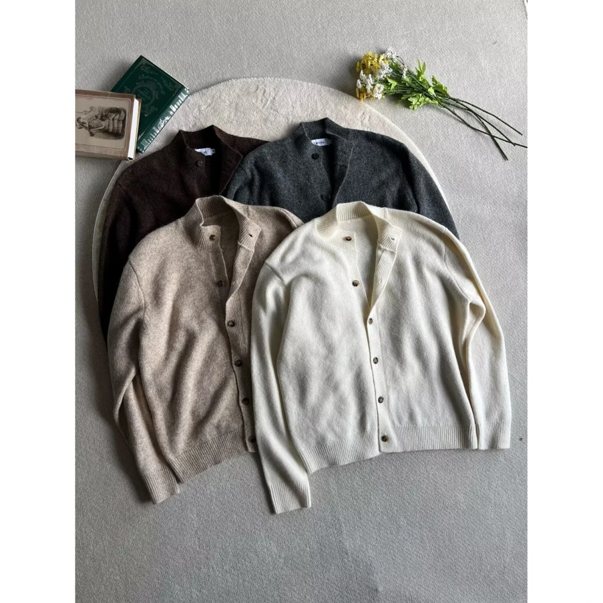 

American Retro Casual V-Ne Knitted Sweater Men's Color Open Cardigan Soft Polyester Long Sve Winter Outerwear