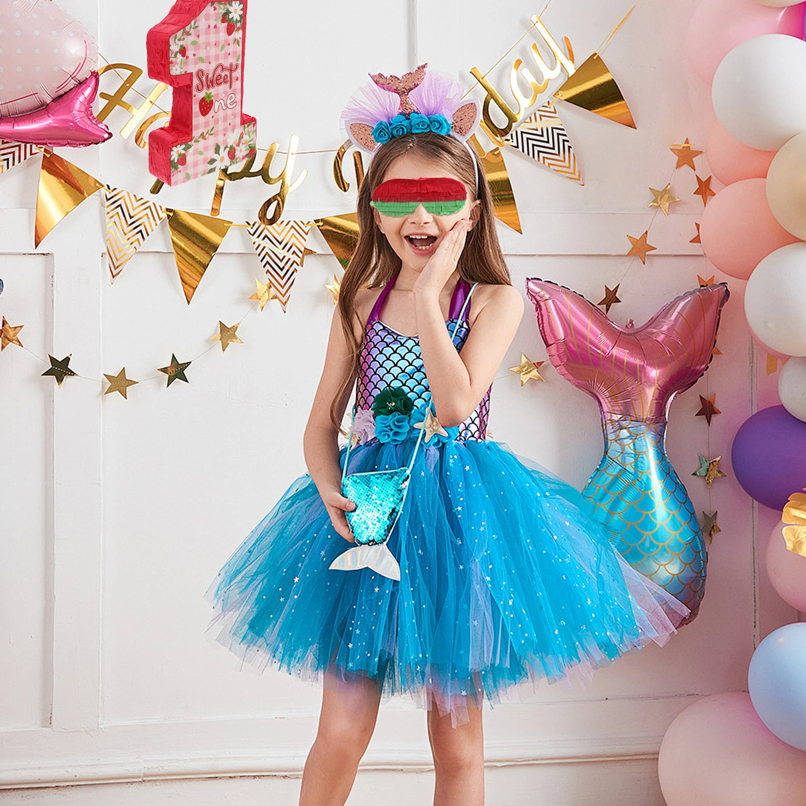 

Strawberry Pinata Party Favor Filled Toy Game Prop Celebration Decor Birthday Plaything Paper Pinata Decoration