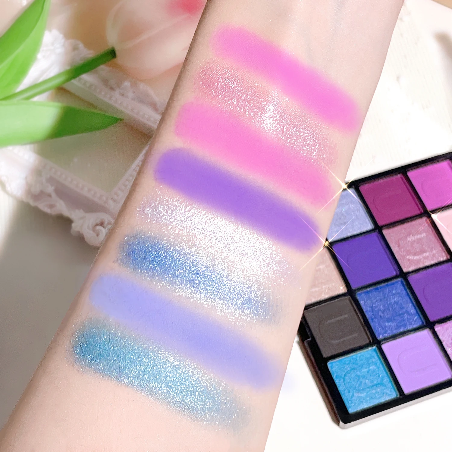 16-color Purple Eyeshadow Palette, Pearly Glitter Sequins Finish, Waterproof Blendable Eyeshadow Cosmetics For Music Festival