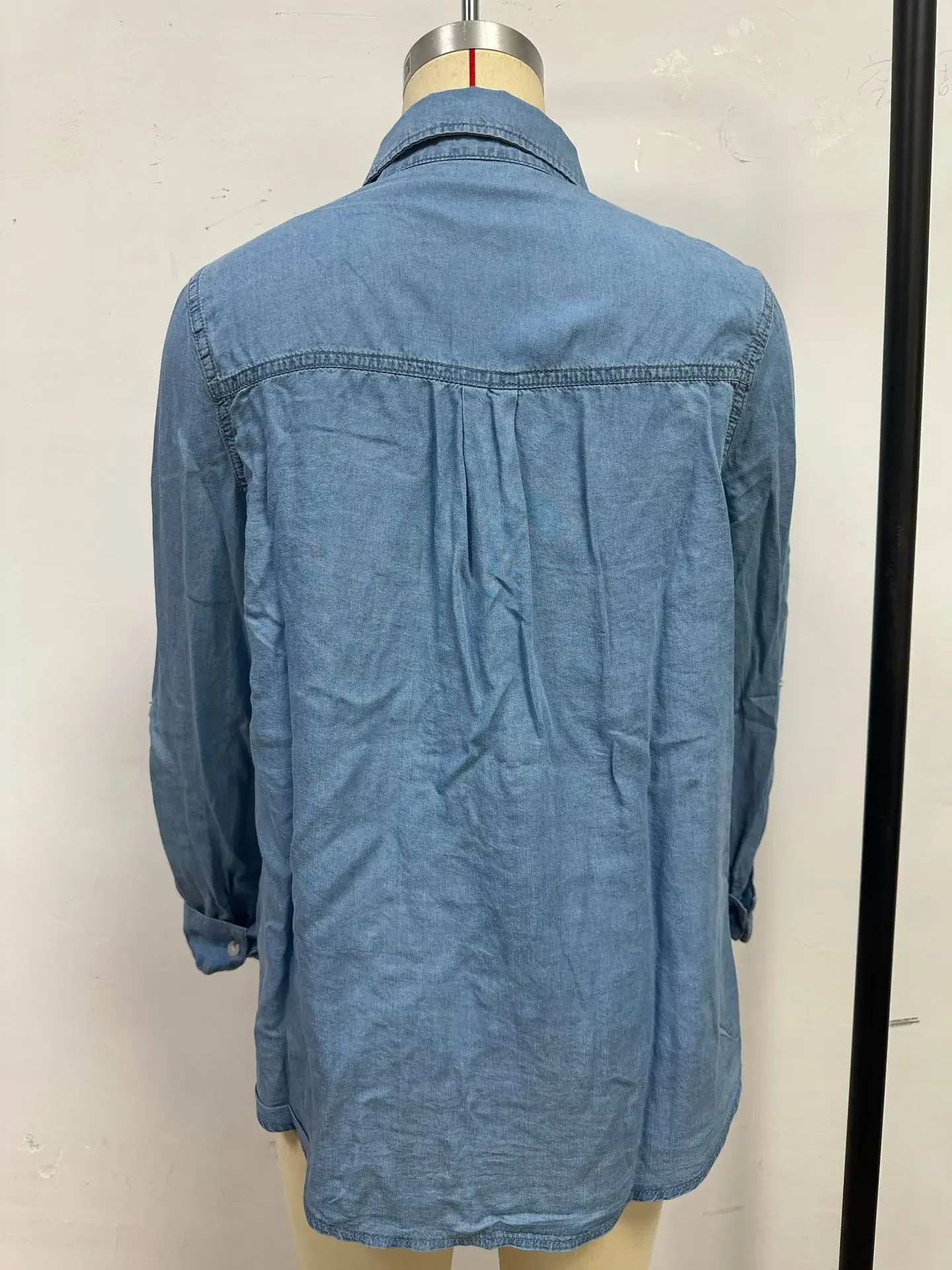25 mode d'été col décontracté simple boutonnage femmes à manches longues