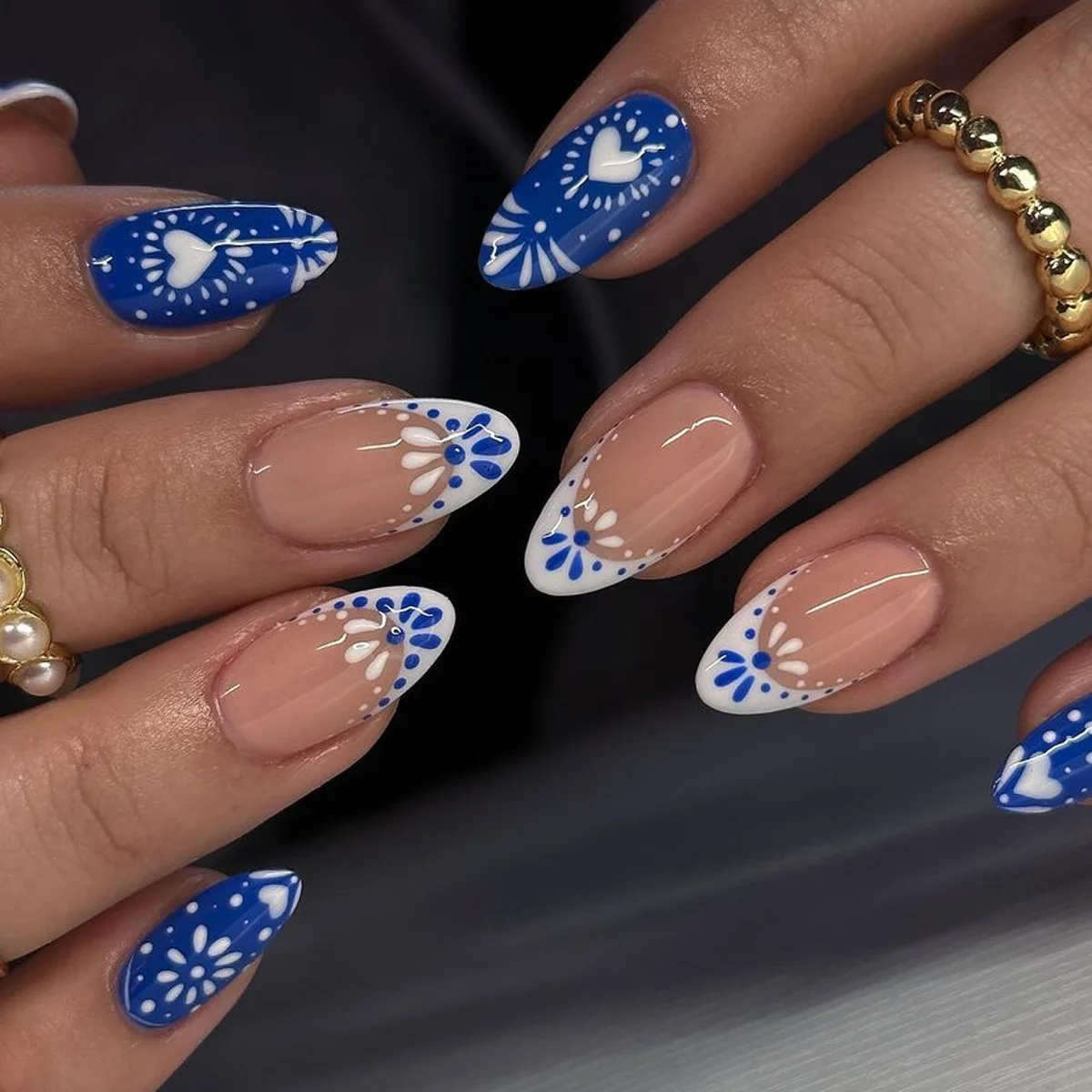 

24 шт. овальные накладные ногти с синим и белым сердечком, французские накладные ногти с полным покрытием, многоразовые накладные ногти на Рождество, Хэллоуин, ношение ногтей